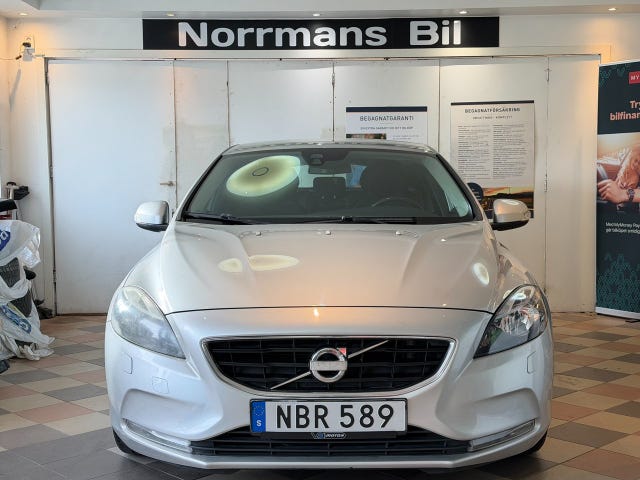 Volvo V40 2013 – bild 2