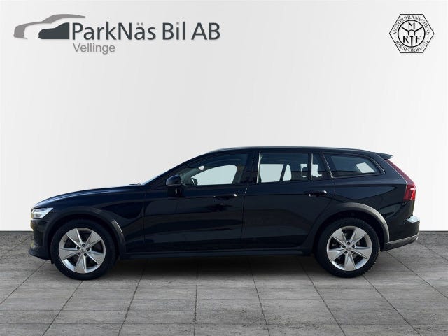 Volvo V60 Cross Country 2022