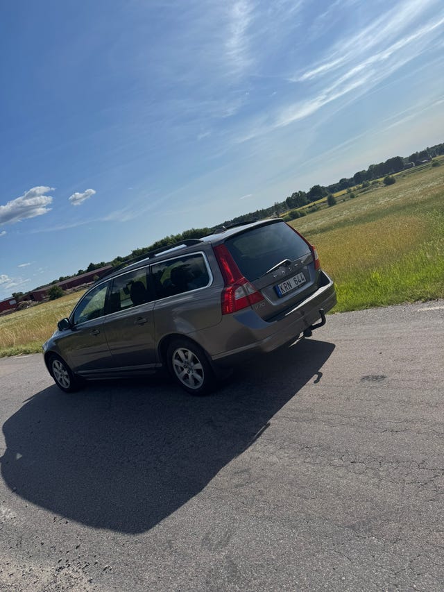 Volvo V70 2011