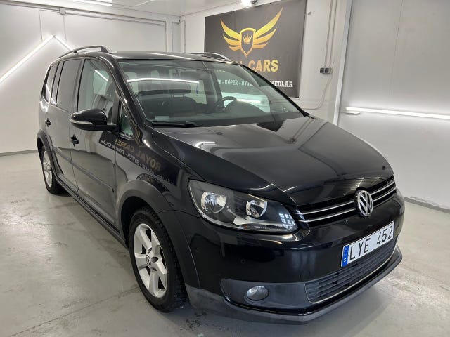 Volkswagen Touran Cross 2012