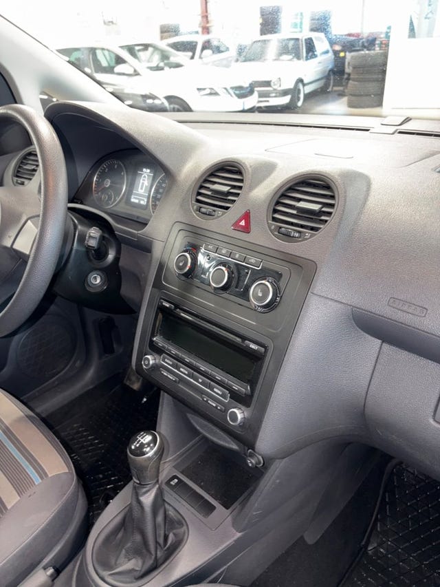 Volkswagen Caddy 2015 – bild 3