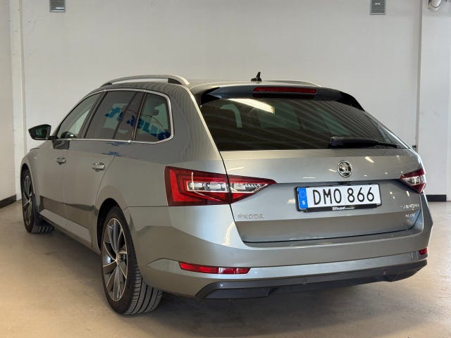 Skoda Superb 2018 – bild 3