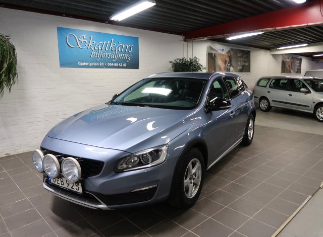 Volvo V60 Cross Country 2017