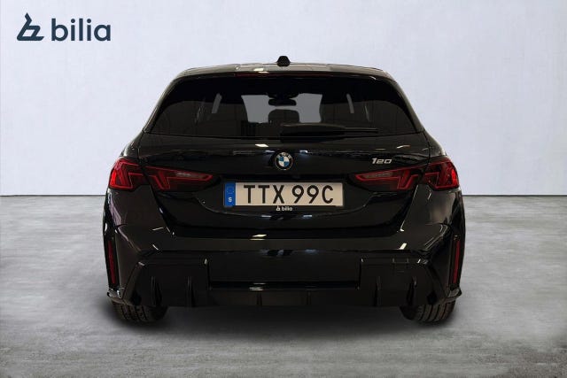BMW 120 2026 – bild 4