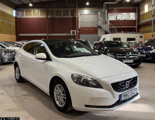 Volvo V40 2015