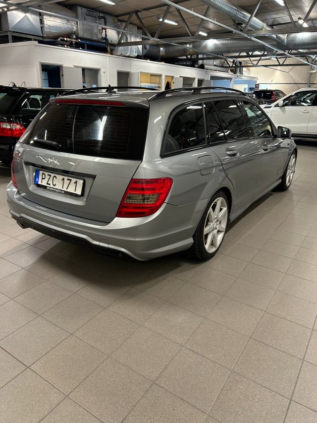 Mercedes-Benz C220 2013 – bild 4