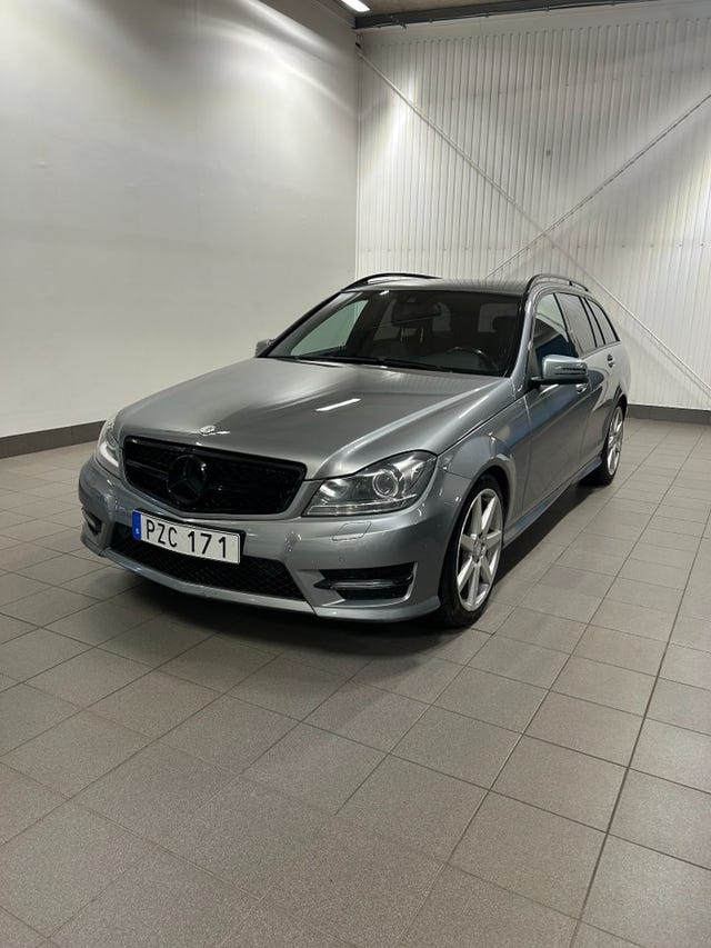 Mercedes-Benz C220 2013