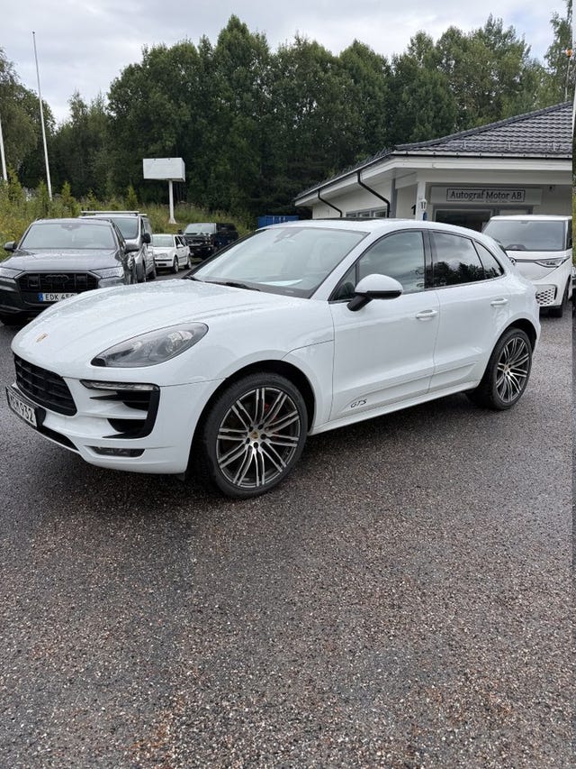 Porsche Macan GTS 2018