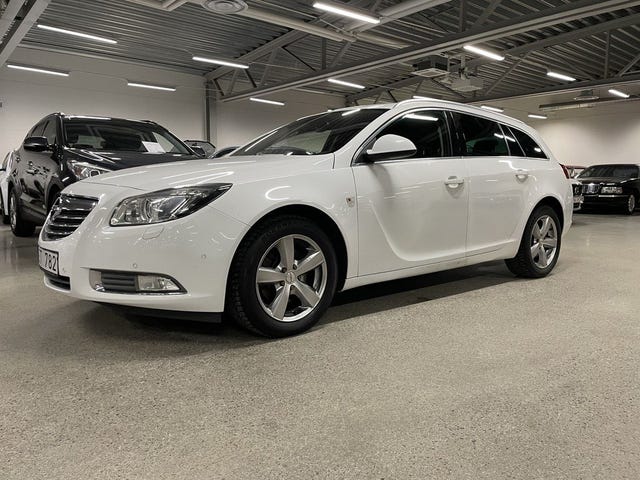 Opel Insignia 2011