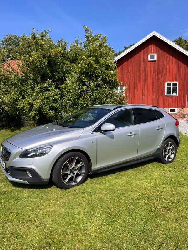 Volvo V40 Cross Country 2015