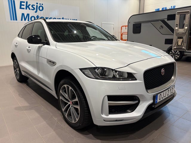 Jaguar F-PACE 2017
