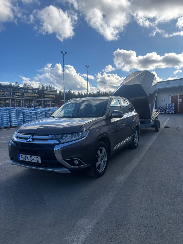 Mitsubishi Outlander 2016