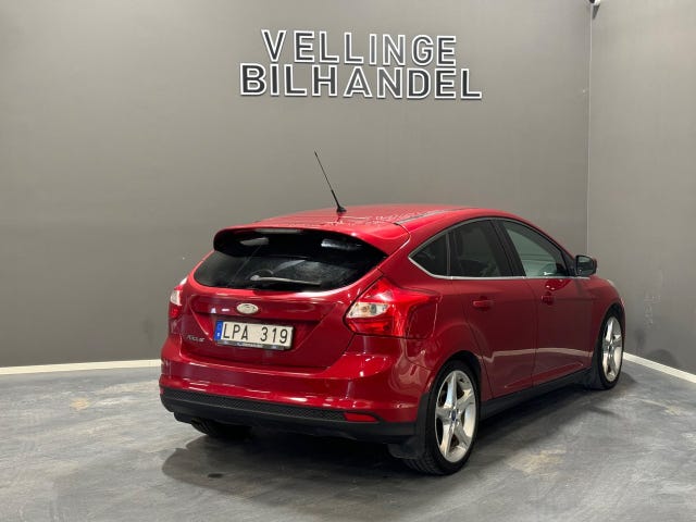 Ford Focus 2011 – bild 3