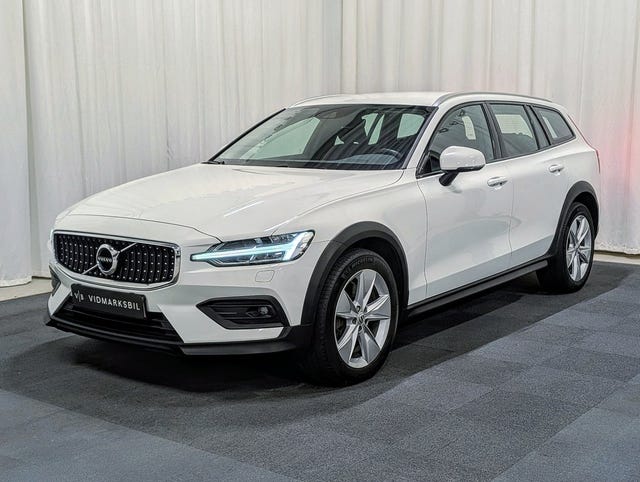 Volvo V60 Cross Country 2021