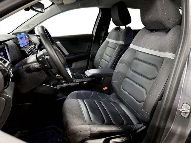 Citroen C4 X 2023 – bild 4