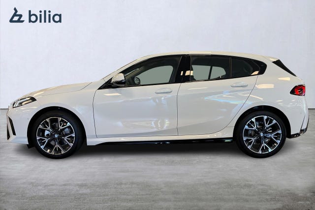 BMW 120 2026 – bild 3