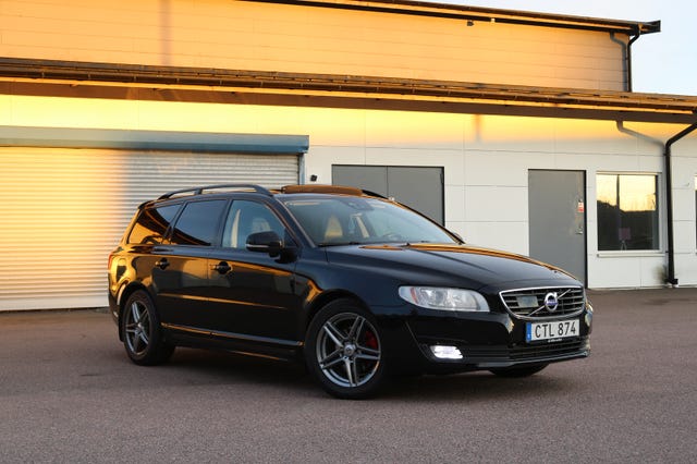 Volvo V70 2015