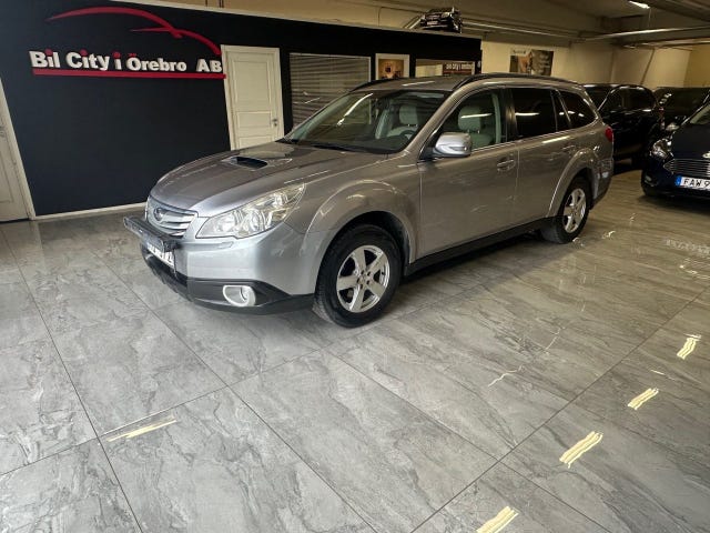 Subaru Outback 2011
