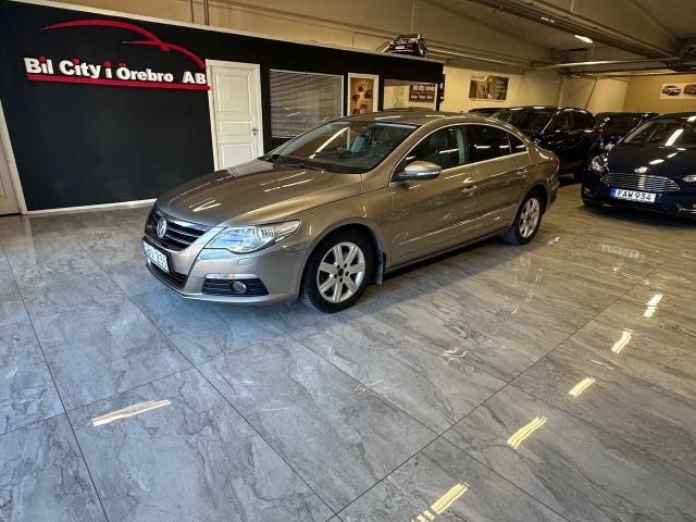 Volkswagen Passat CC 2011