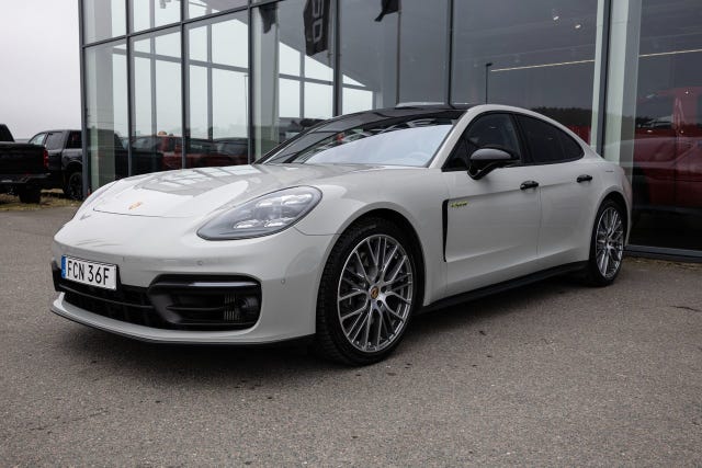 Porsche Panamera 4 2024
