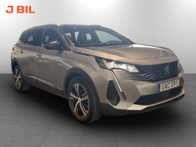 Peugeot 5008 2021