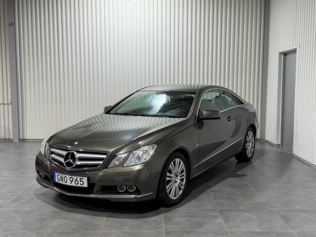 Mercedes-Benz E220 2011