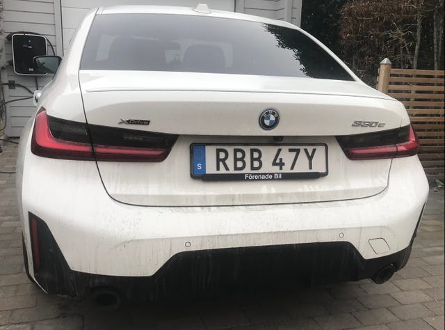 BMW 330e 2024