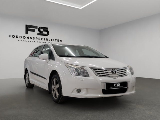 Toyota Avensis 2010