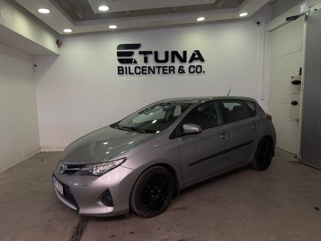 Toyota Auris 2014