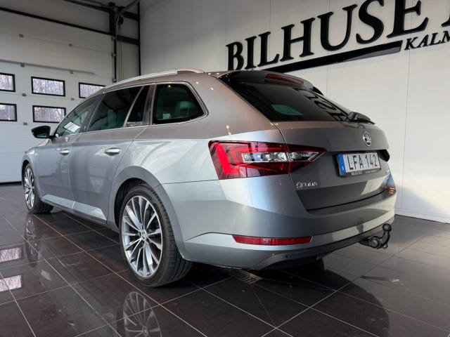 Skoda Superb 2016 – bild 2