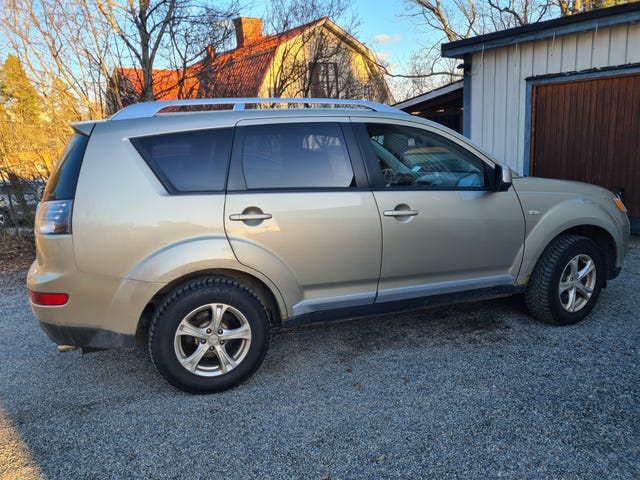 Mitsubishi Outlander 2009
