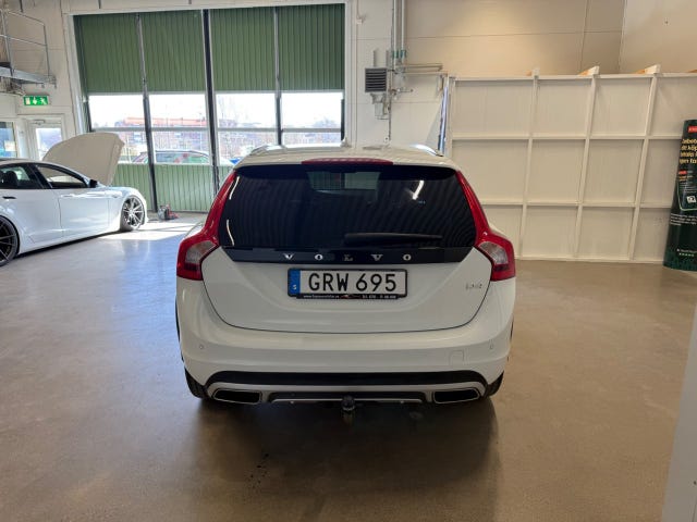 Volvo V60 Cross Country 2016 – bild 3