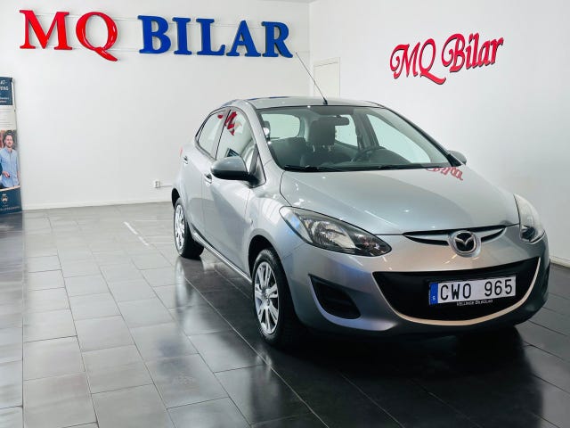 Mazda 2 2011