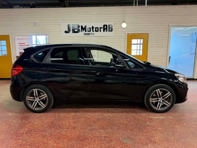 BMW 225xe 2016
