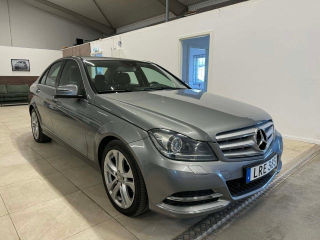 Mercedes-Benz C180 2012