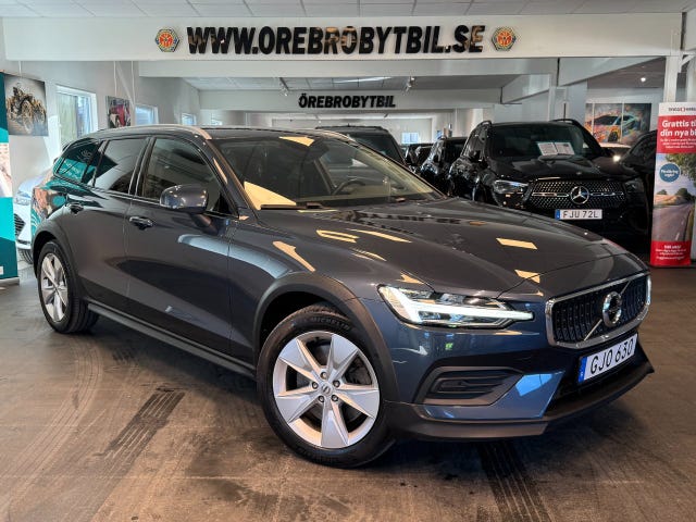 Volvo V60 Cross Country 2022
