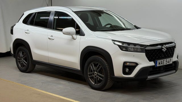 Suzuki S-Cross 2023