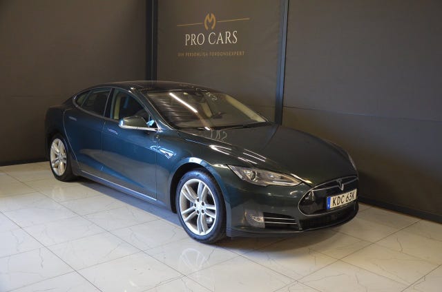 Tesla Model S 2014