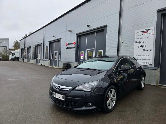 Opel Astra 2012