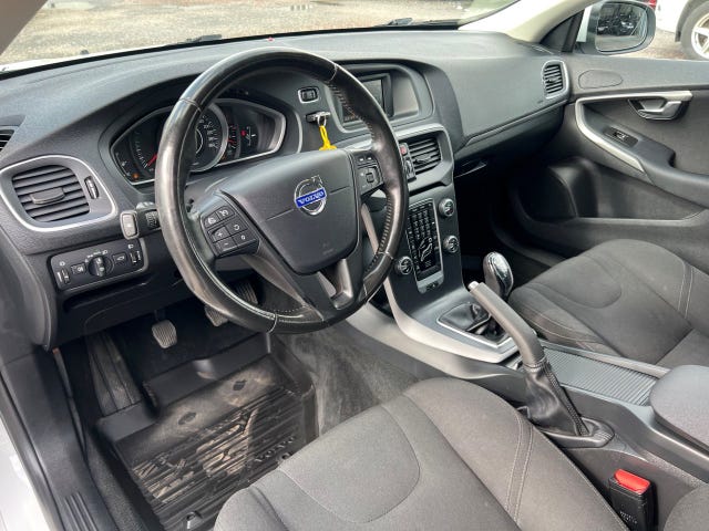 Volvo V40 2015 – bild 4