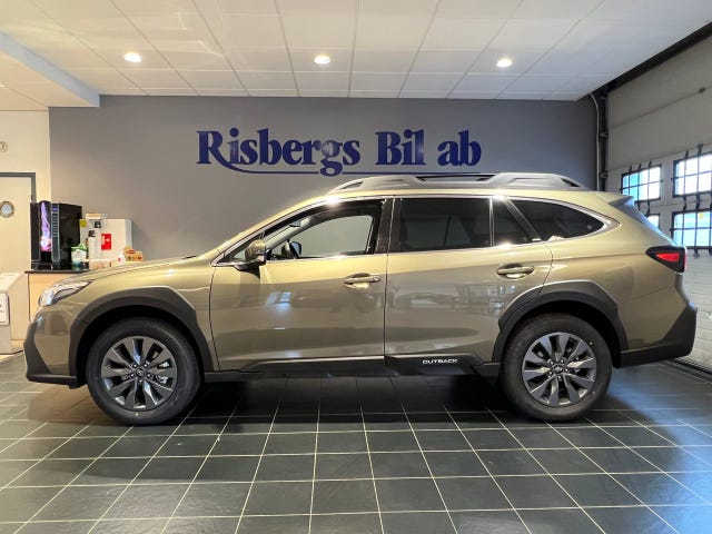 Subaru Outback 2025