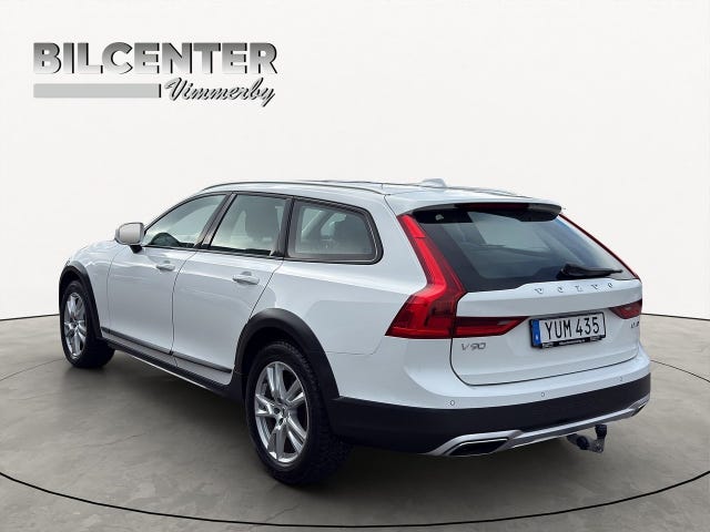 Volvo V90 Cross Country 2018 – bild 4