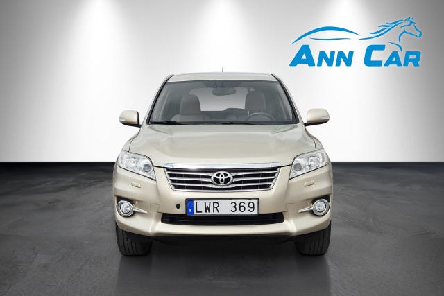 Toyota RAV4 2011