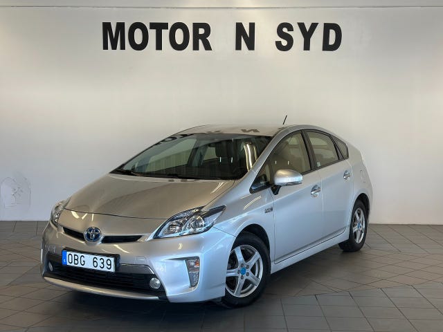 Toyota Prius Plug-in Hybrid 2014