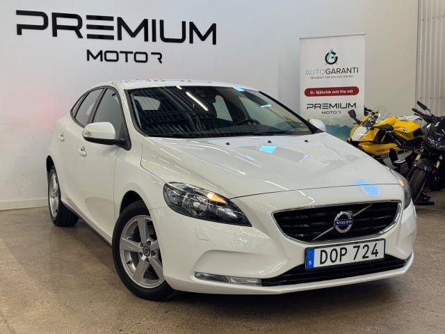 Volvo V40 2015