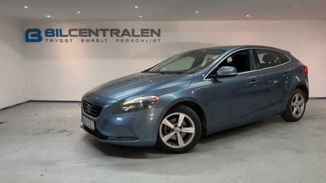 Volvo V40 2013