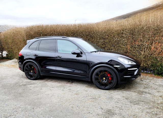 Porsche Cayenne Turbo 2011