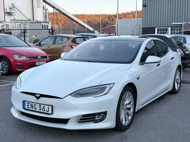 Tesla Model S 2020