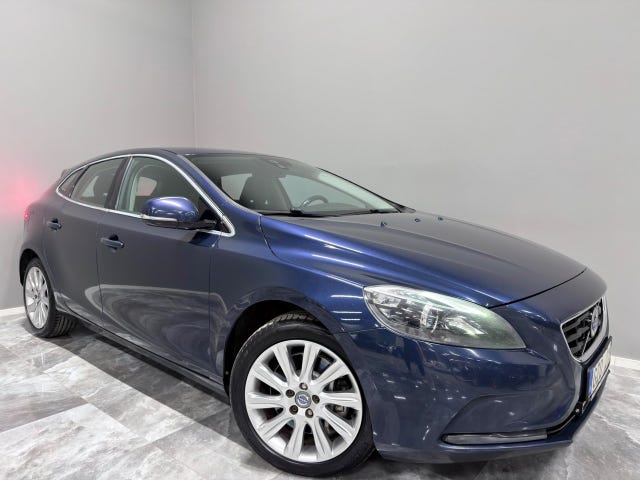 Volvo V40 2013