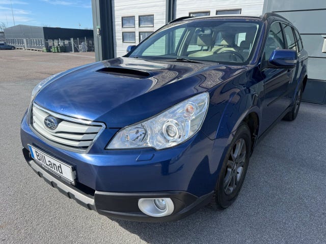 Subaru Outback 2011
